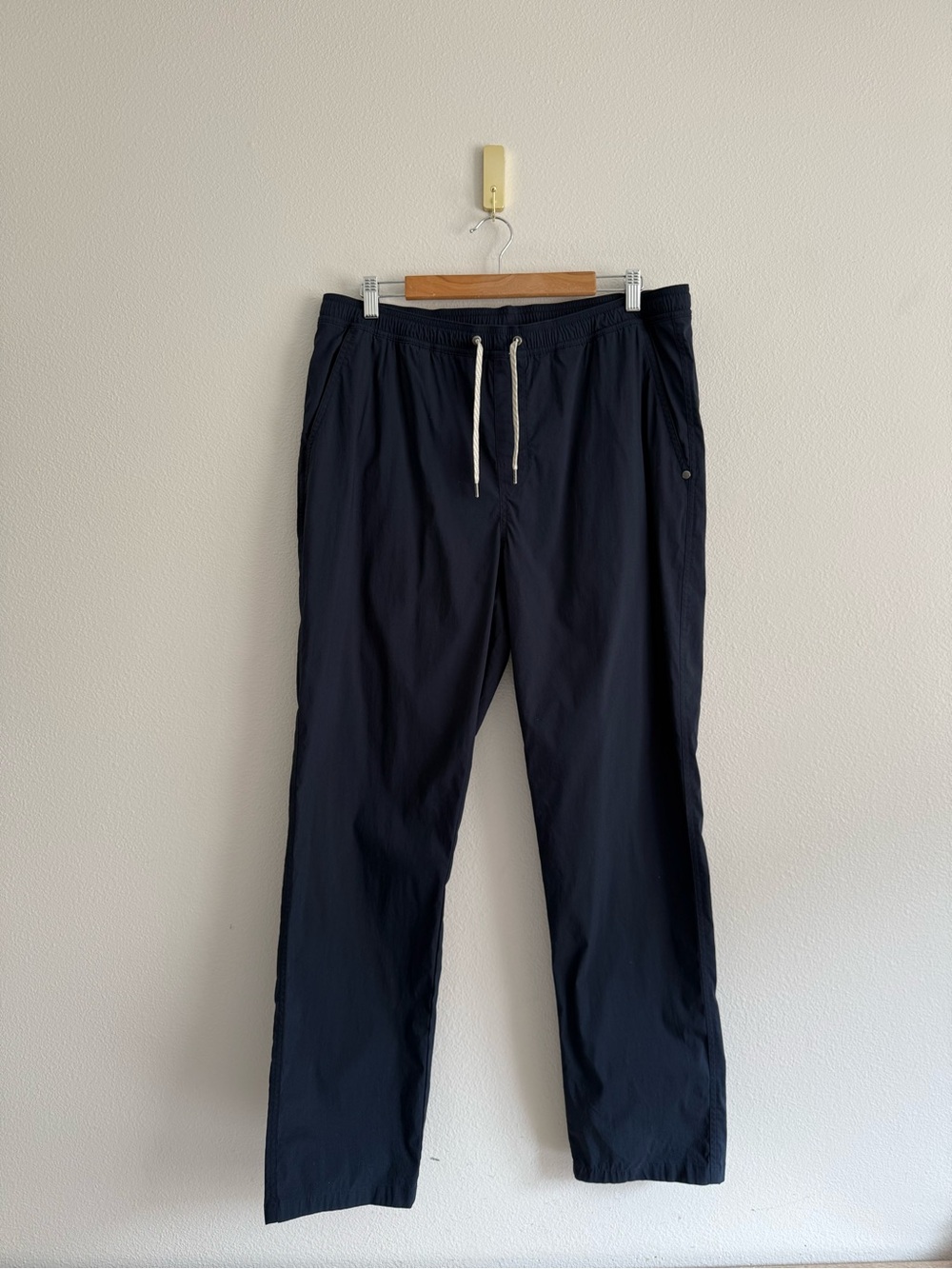 Vuori Kore Everyday Pant Lined Navy mens sz  XL